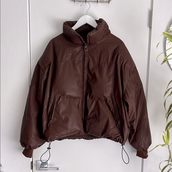 SET ACTIVE Oversized Puffer Jacket in Coco Brown - XS - Picture 3 of 9